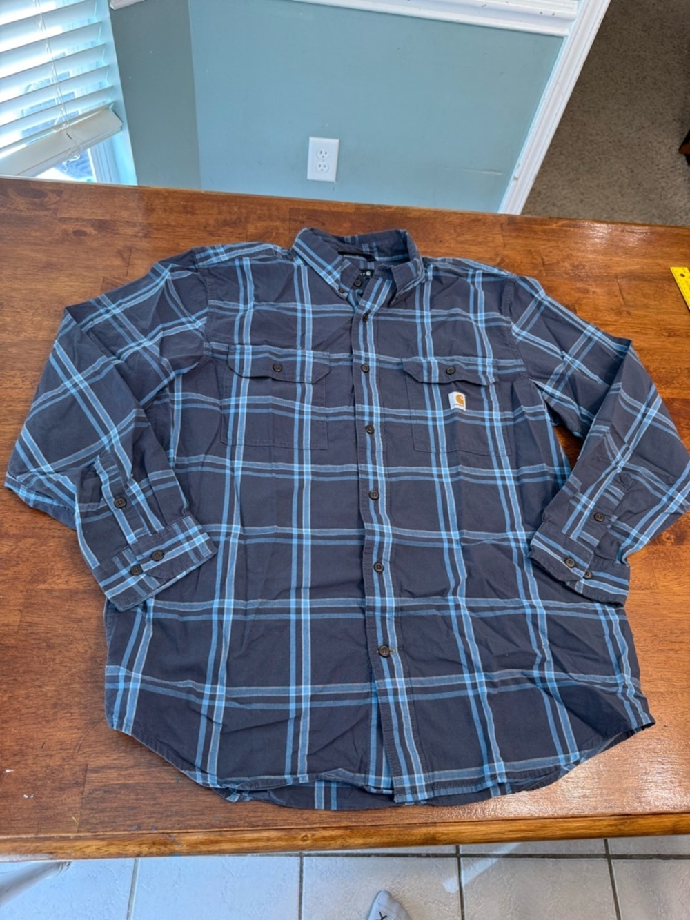 Carhartt Men’s Gray and Blue Plaid Button-Down Work Shirt Loose fit size large